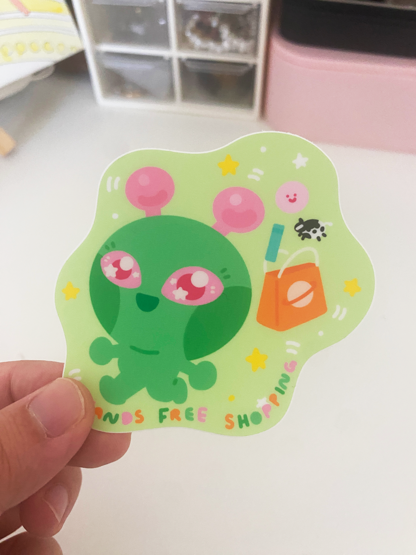 Handsfree shopping Sticker | Alien |  Water bottle & Laptops